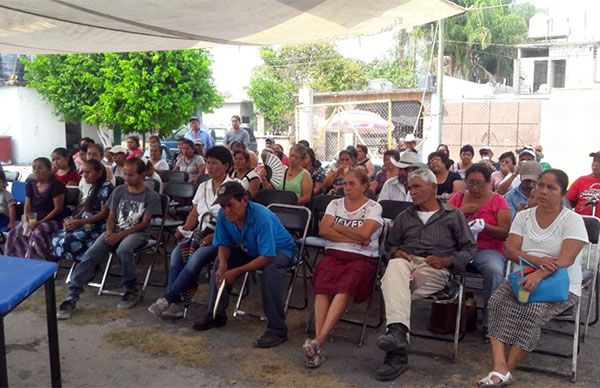 Cuernavaquenses asiste a conferencia sobre actividad y objetivos de Antorcha