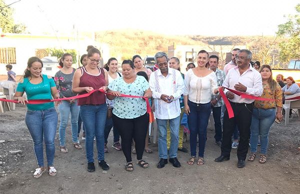 Inauguran obra de introducción de agua potable