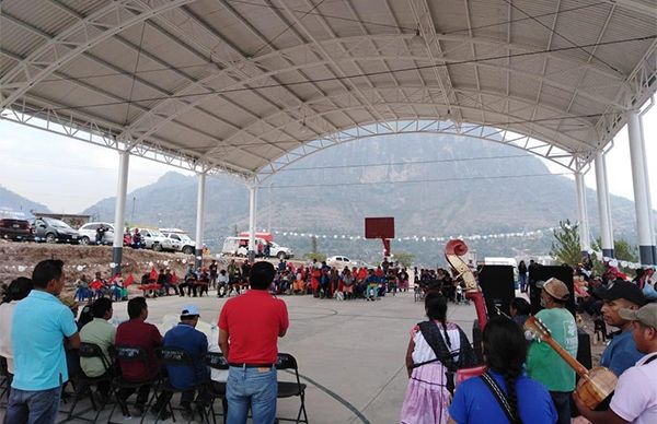 En San Mateo Peñasco celebran inauguración de obra gestionada por Antorcha