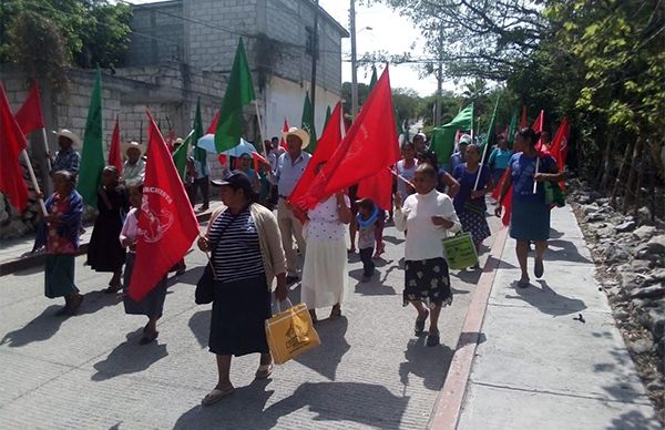 Antorchistas marchan en Ayala; logran compromiso del Gobierno municipal