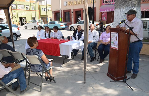 Inicia en Charcas entrega de certificados del INEA