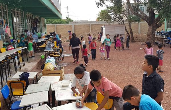 Antorcha Magisterial realiza faena en Primaria Unión Fraternidad y lucha