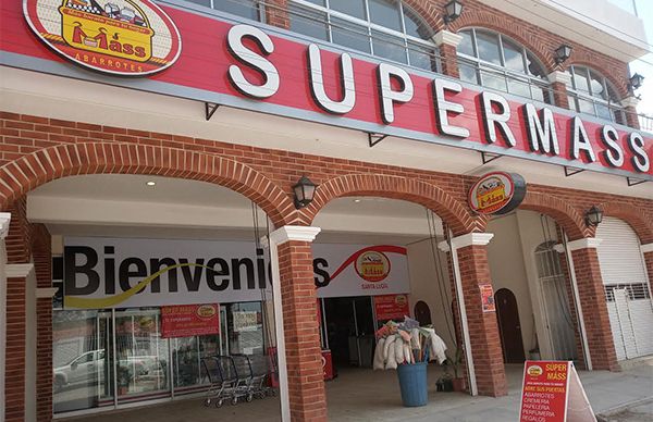 Preparan inauguración de tienda Â¨Super Mass Santa LuciaÂ¨