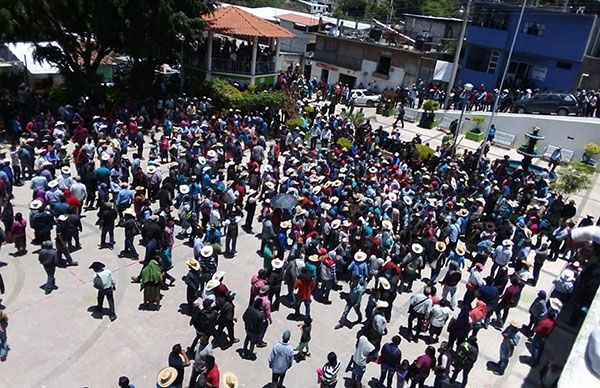 Campesinos de Zapotitlán Tablas se manifiestan ante la falta de fertilizante