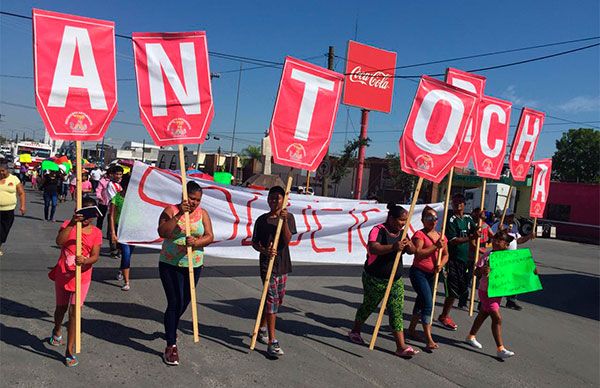 Realizan marcha en Monclova; exigen obras y servicios