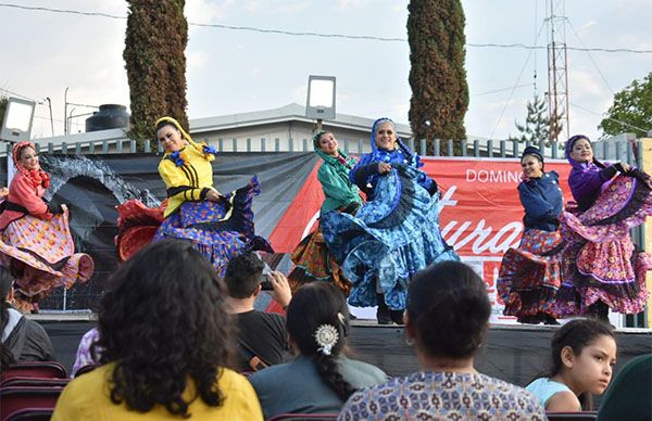 Se presenta Academia de Artes Folklores en Trancoso  