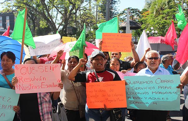 Antorchistas cordobeses exigen obras y servicios