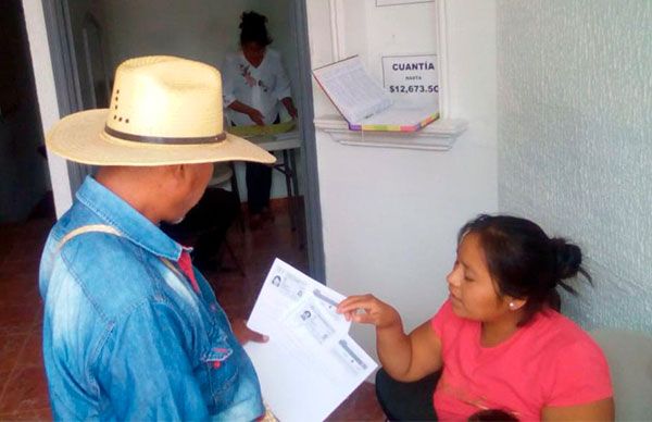 Ayalenses continúan buscando apoyos agrícolas 