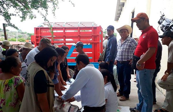 Campesinos de Coyuca de Catalán siguen sin recibir el fertilizante