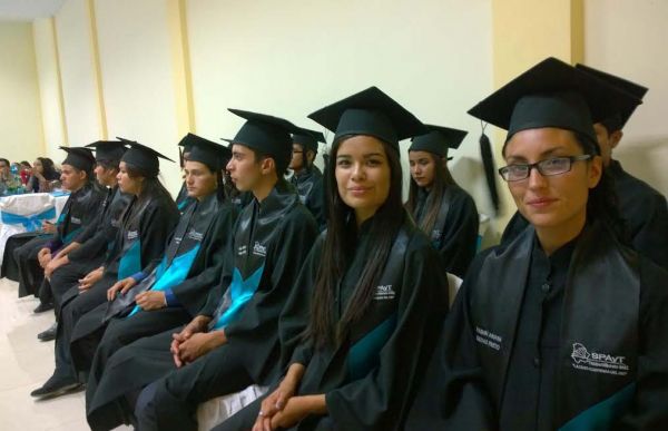 Se gradúan alumnos del TelebachilleratoHeriberto Frías Alcocer de Ciudad Delicias