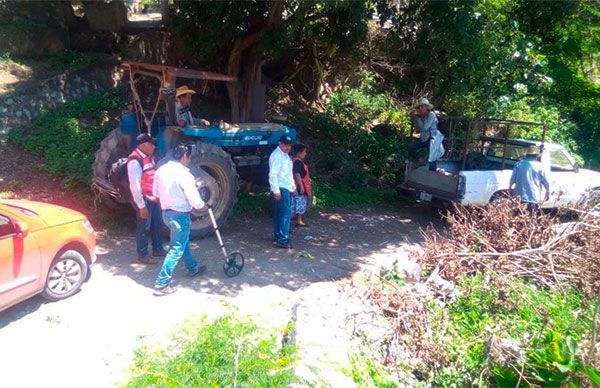 Antorchistas ayalenses exigen pavimentación de calles 