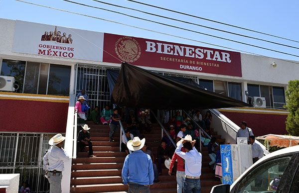 Antorchistas se manifiestan por incumplimientos de la Secretaría de Bienestar