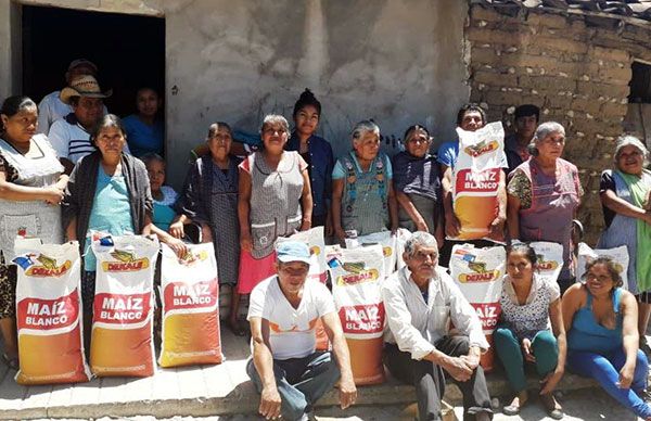 Campesinos de Huitziltepec se benefician con semilla mejorada