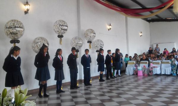 Culminan estudios alumnos de la primaria 