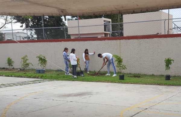 Estudiantes de Cuautitlán Izcalli contribuyen con la ecología