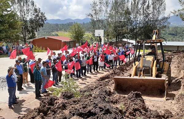 Arrancan obra de techado en escuela bilingüe de San Juan ñumí