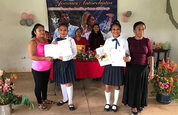 Clausura de escuela antorchista Margarita Morán Veliz