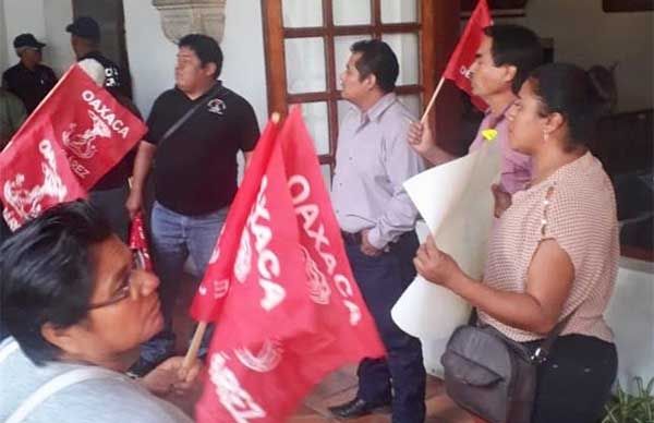 Alcalde morenista de Oaxaca de Juárez, no resuleve demandas de primera necesidad