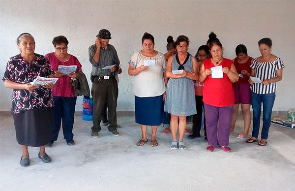 Colonos se preparan para aniversario; ensayan el himno de Antorcha 