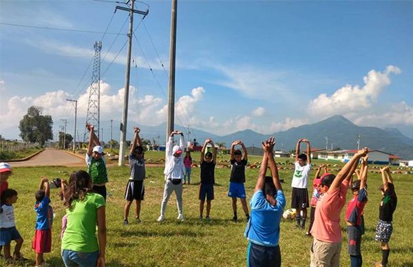 Promover el deporte entre los niños, contribuye a su crecimiento y desarrollo: Antorcha