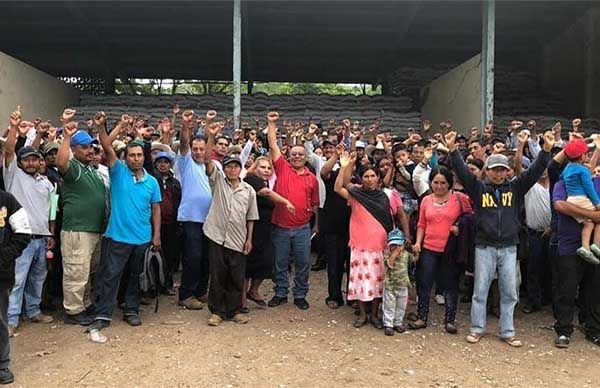 Logra Antorcha fertilizante para campesinos de 15 pueblos de Chilapa