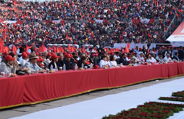 Aguascalientes presentes en el 45 Aniversario de Antorcha