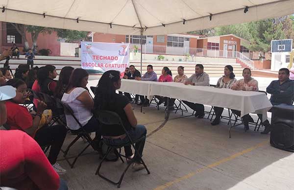 Inicia otra obra en pro de la educación en Mexquitic de Carmona