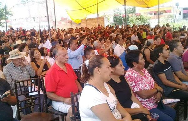 Colonos celebran 20 años de lucha y trabajo 