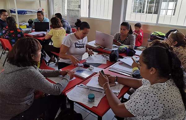 Se preparan docentes antorchistas para el próximo ciclo escolar