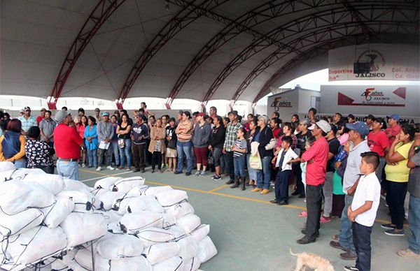 Familias de Zapotlán el Grande resultan beneficiadas con apoyos alimentarios