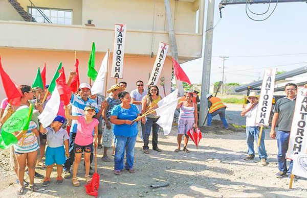 Arranque de electrificación en la colonia Los Mangales