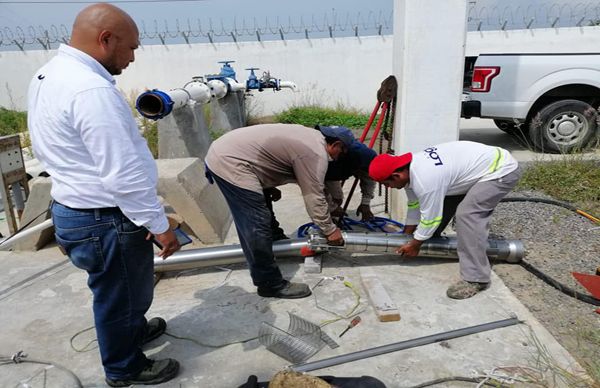 Colonos logran bomba de agua provisional para abastecerse del vital liquido