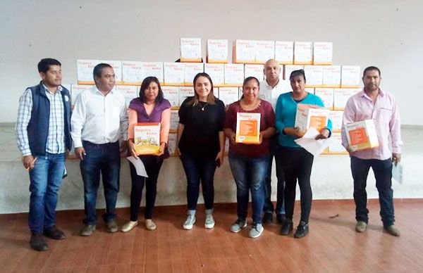 Antorcha beneficia a familias de escasos recursos con entrega de despensas