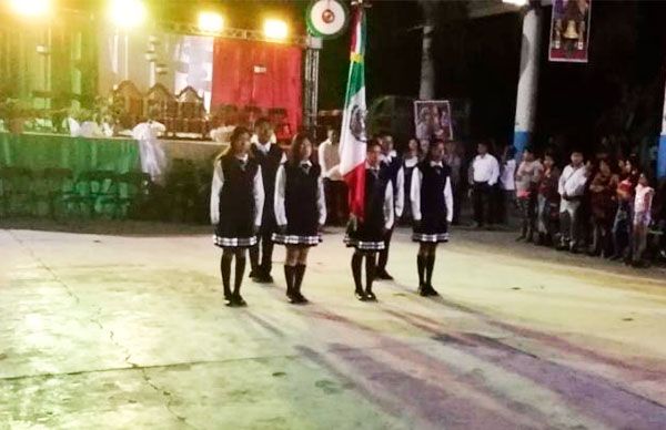 Celebran Fiestas Patrias en Ayala