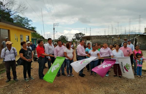 Inicia obra de pavimentación en la colonia Unidad Antorchista