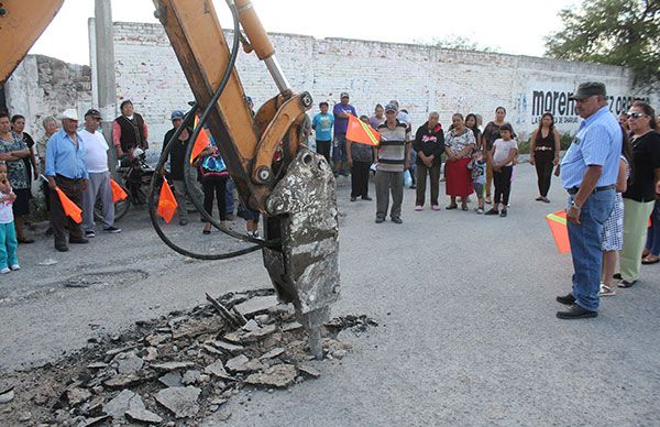 Charcas avanza en materia de infraestructura 