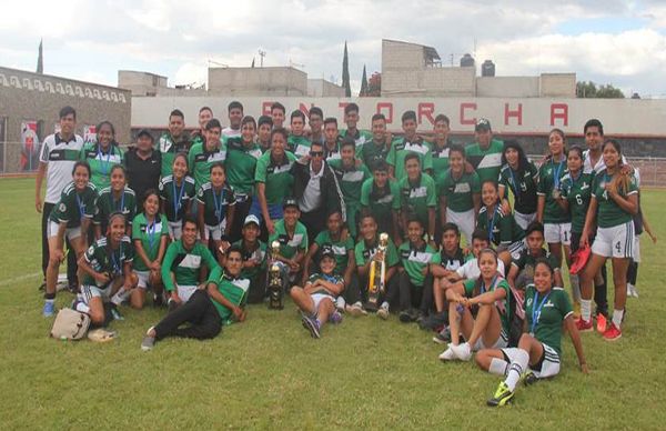 Participa IDSDM en inauguración de estadio universitario en Chimalhuacán.