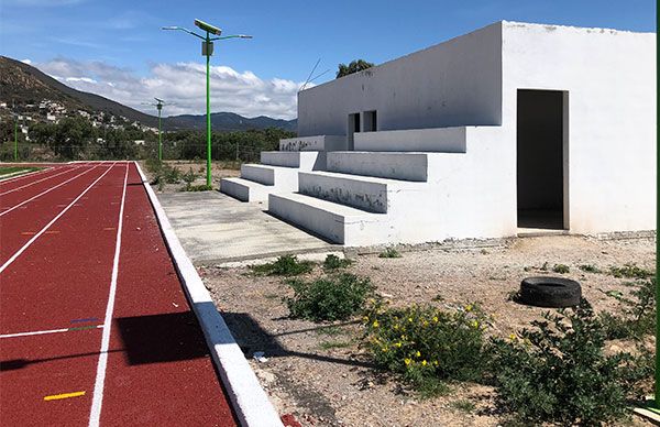 Secretaría de Obras Públicas deja inconclusa Unidad Deportiva en Pachuca