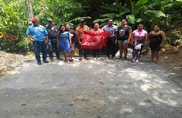 Familias organizadas en Antorcha logran puente para su comunidad