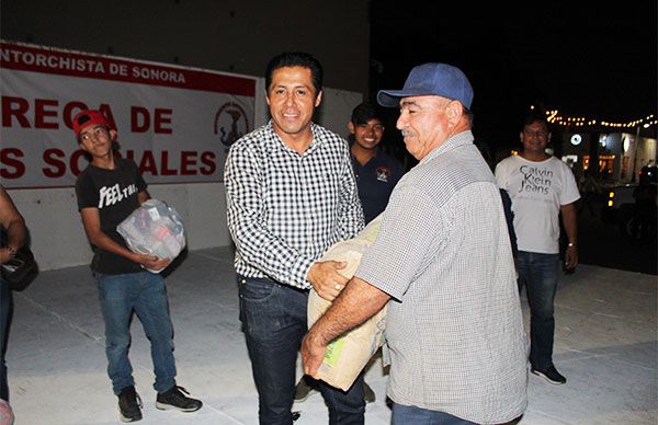 Entregan apoyos sociales en Hermosillo 