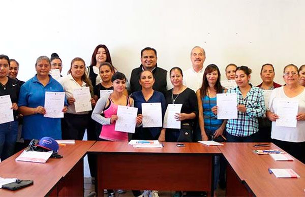 En Trancoso entregan becas de empleo 