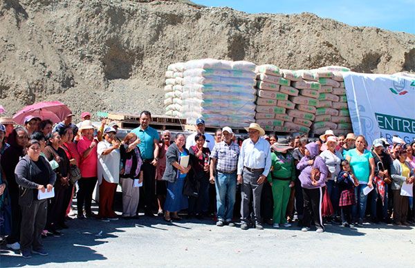 Antorchistas de Vetagrande  y Pánuco logran material para mejorar de viviendas 