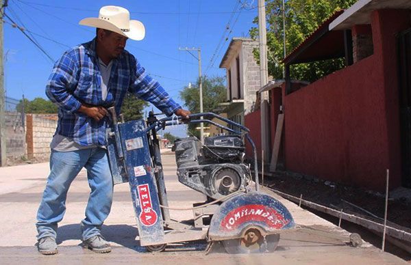 Inician pavimentaciones de calles en Villa Hidalgo  