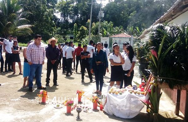 Preparatoria Benito Juárez García conmemora Día de Muertos