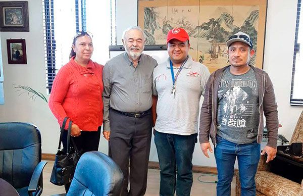 Se compromete delegado con familias tijuanenses