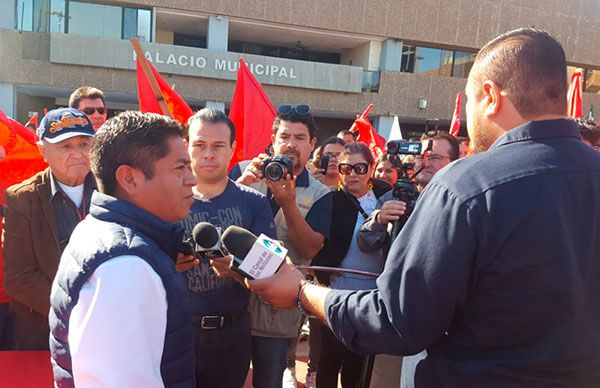 Marina del Pilar ávila Olmeda se compromete con cachanillas 