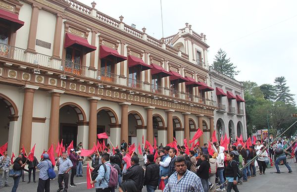 Tras diálogo con gobernador, Antorcha levanta plantón