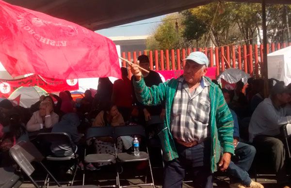 Antorchistas de Jalisco luchan en la CDMX contra recortes de AMLO