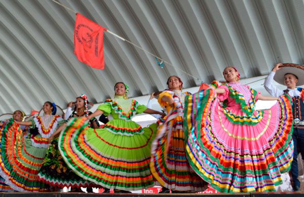 Movimiento Antorchista anunció festejo del 45 Aniversario en el Estadio Azteca