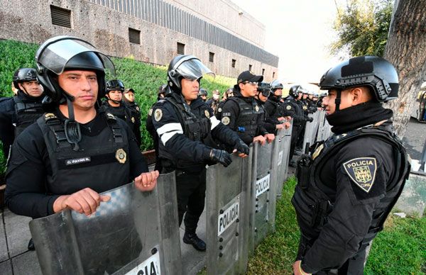  Resisten antorchistas el asedio y amenaza de represión del gobierno de primero los pobres